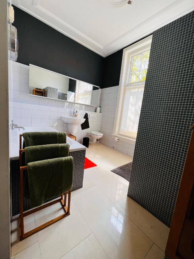 Juliana Boutique Guestrooms アイントホーフェン エクステリア 写真